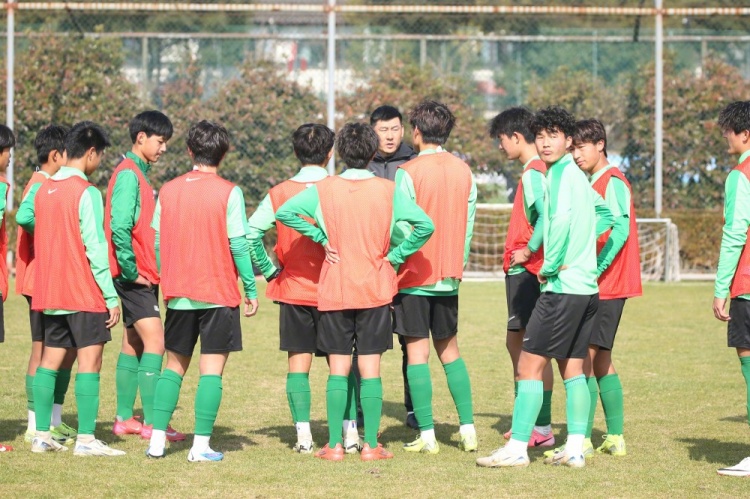  浙江U18、U16兩隊(duì)已前往日本橫濱和琦玉，進(jìn)行為期約10天的拉練
