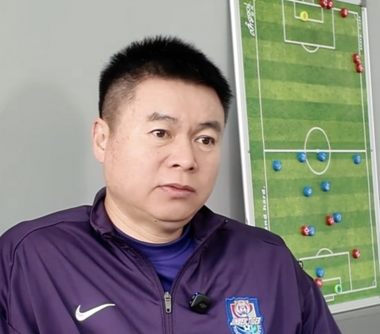  于根偉：和泰山B隊(duì)比賽津門(mén)虎分兩個(gè)陣容踢 下半場(chǎng)確實(shí)出現(xiàn)問(wèn)題