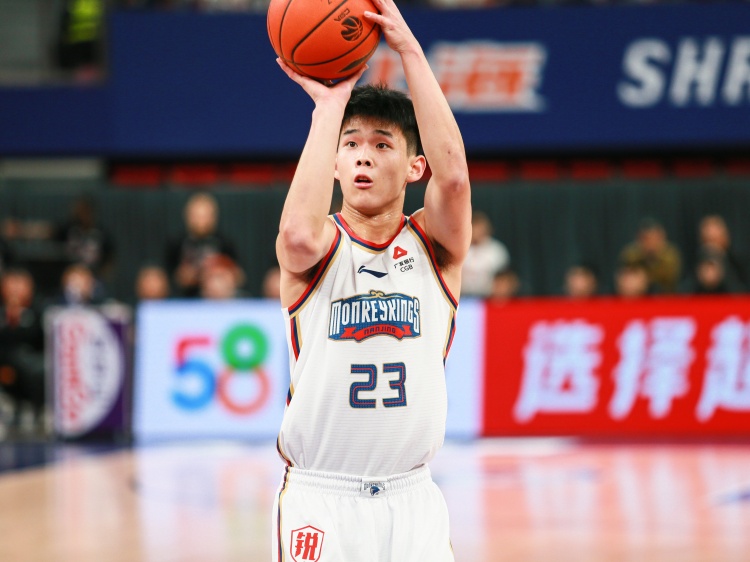  24-25CBA常規(guī)賽本土得分Top3：林葳場(chǎng)均21.1分唯一破20 大秋第二