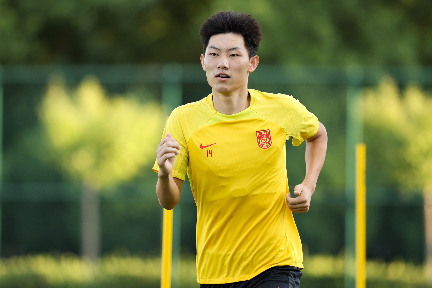  魯媒：泰山隊(duì)抵達(dá)梅州五外援齊整，四名國腳可出戰(zhàn)史松宸隨隊(duì)