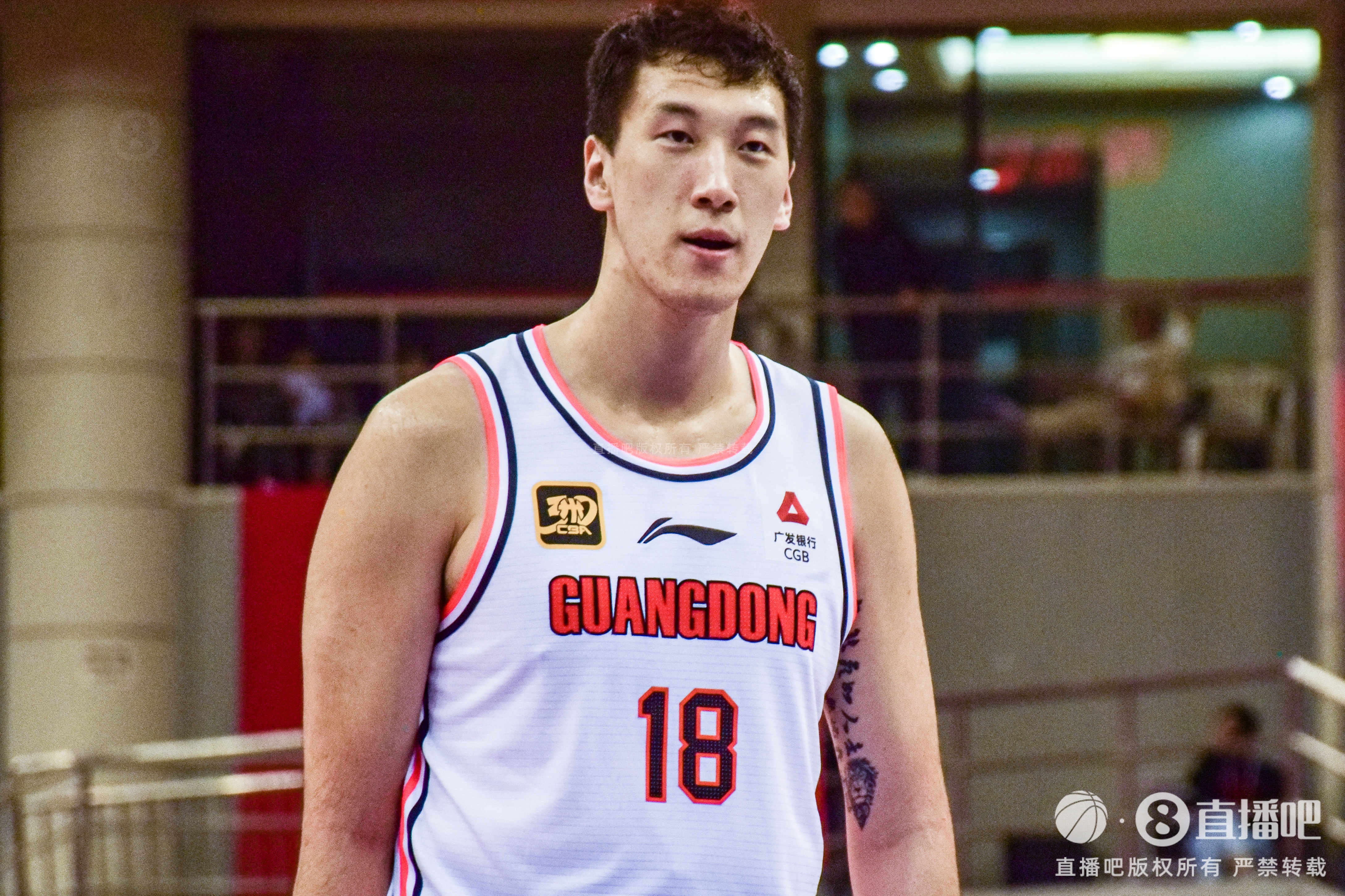  杜潤(rùn)旺三分球命中率46.2%排名常規(guī)賽第1 李添榮第2 原帥第3