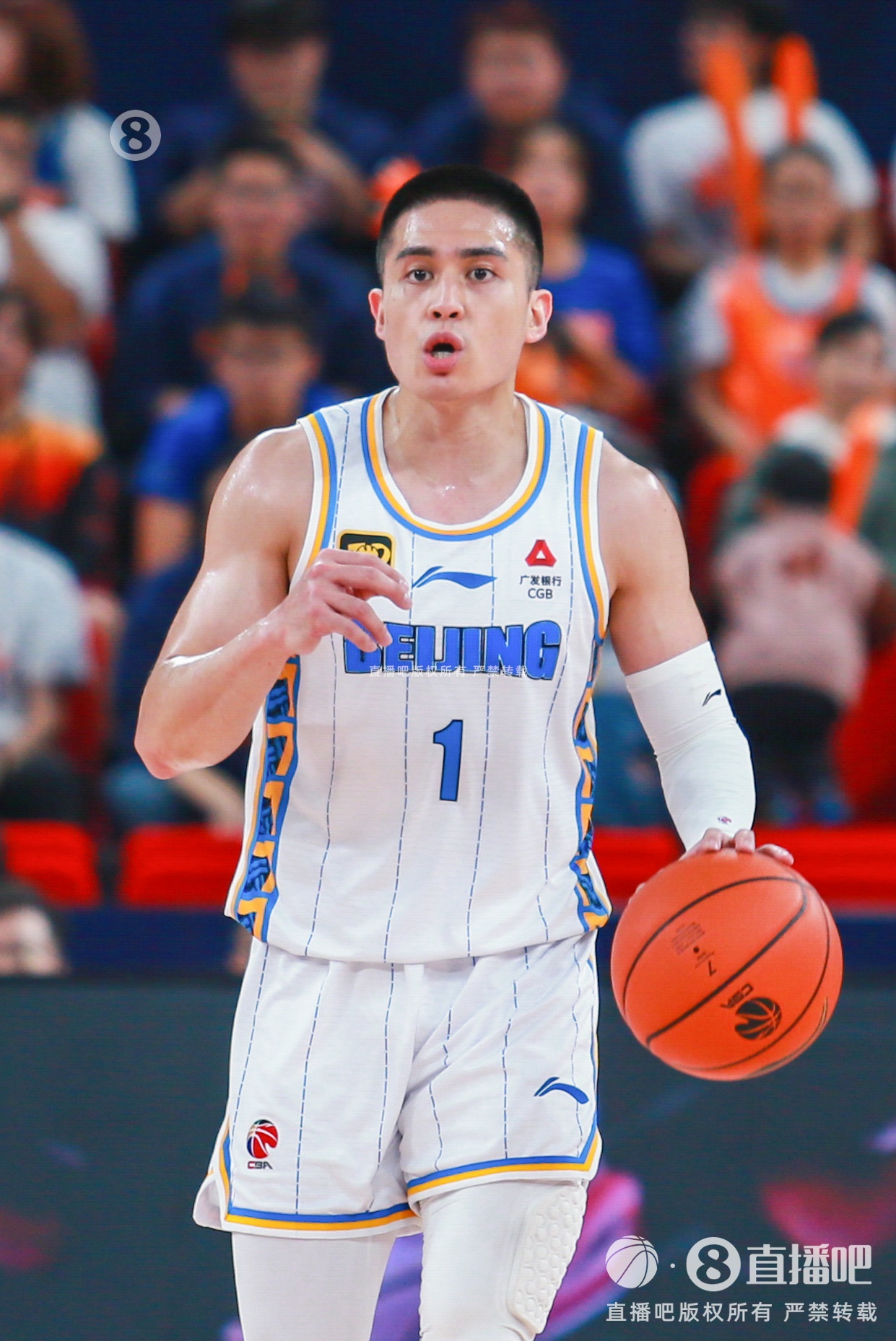  拼盡全力！陳盈駿14中8空砍全隊(duì)最高26分外加5板6助 三分8中4