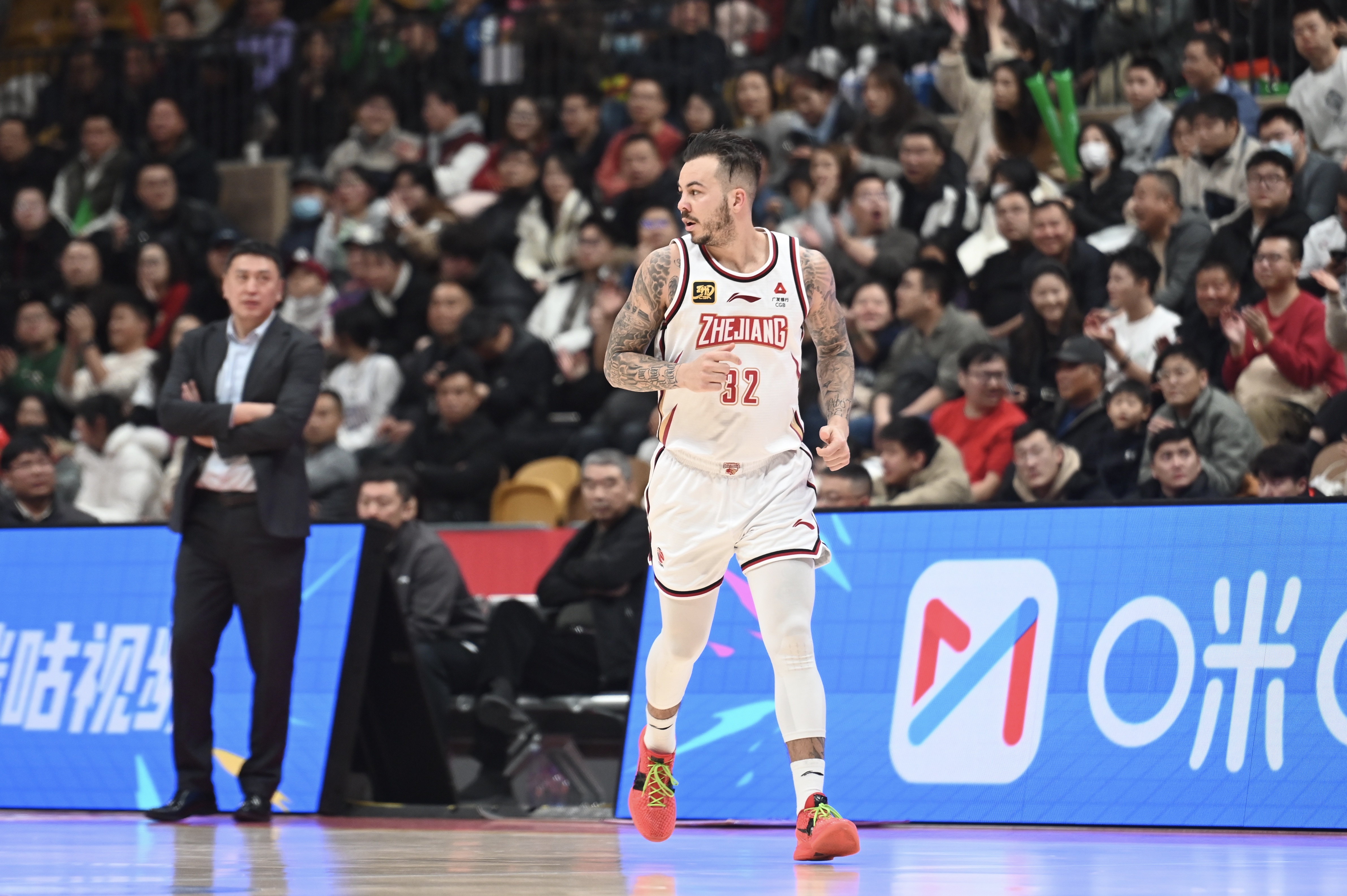  得分爆炸力！約克23中13得34分2板8助4斷 三分11中6
