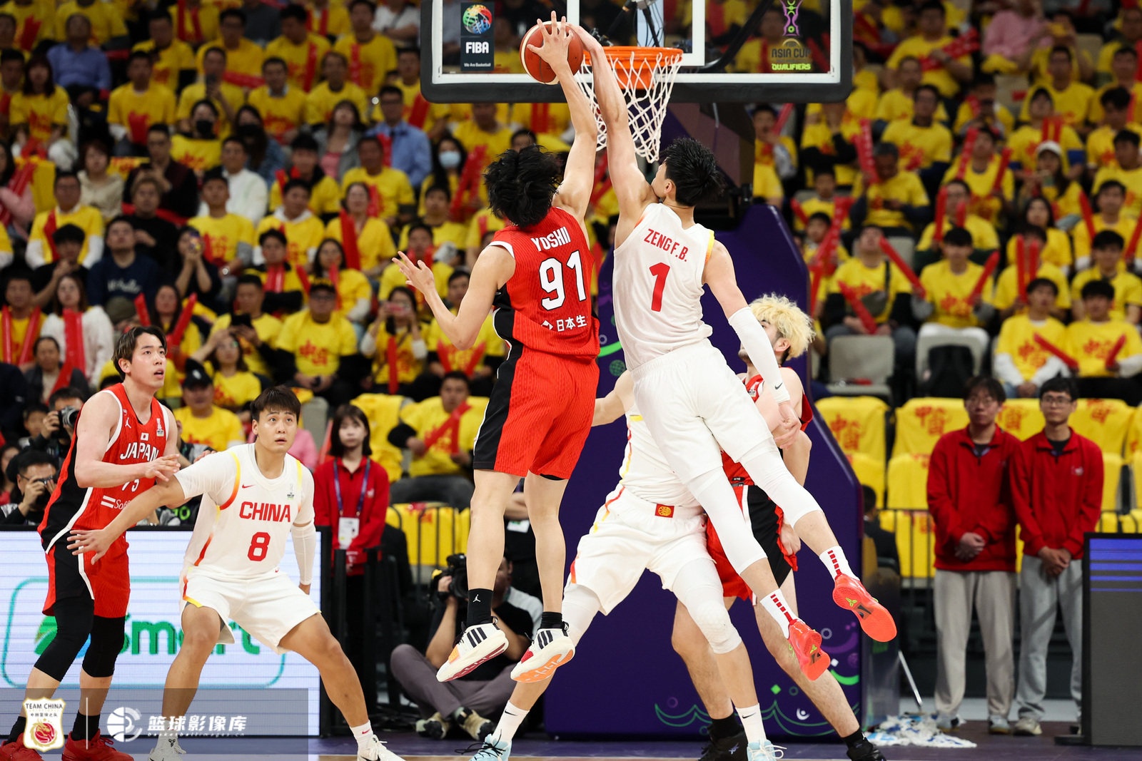  中國(guó)男籃內(nèi)外開花 曾凡博攻防一體在線 中國(guó)大勝日本42分！